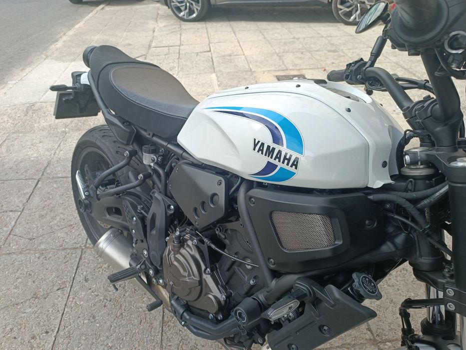 Yamaha XSR700 Historical White – 06/2023 – 14.000 km