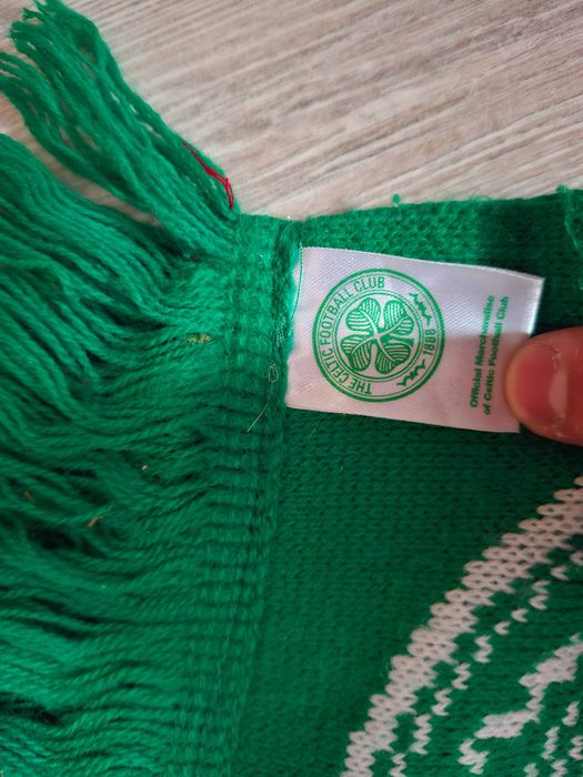 Szalik z meczu Celtic FC a Liverpool FC