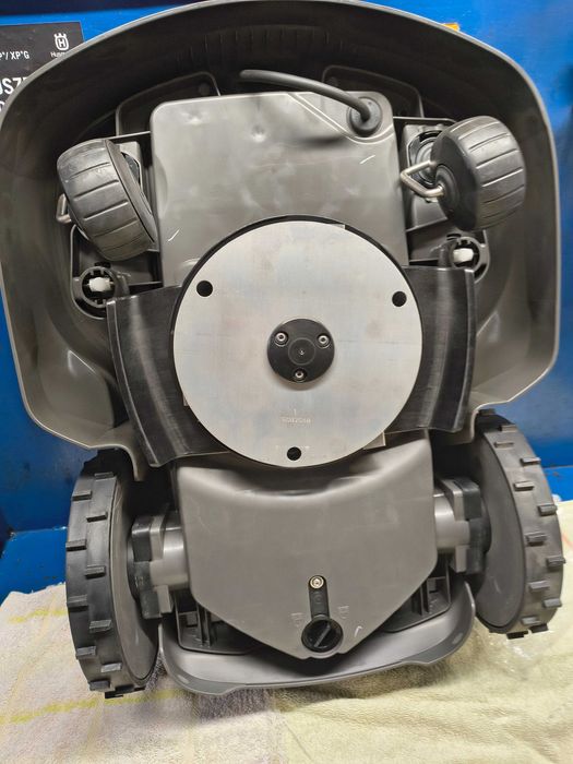PROMOCJA WYPRZEDAŻ Kosiarka automatyczna Husqvarna 305