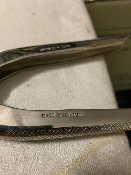 Дырокол револьверный, инструмент для пробивания дырок