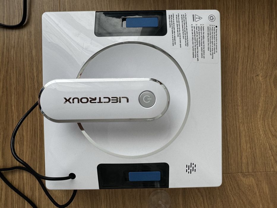 Robot do mycia okien Liectroux YW509, 4-kierunkowy strumień wody