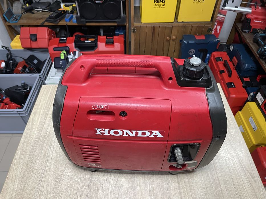 Honda EU22i / інверторний бензиновий генератор Хонда 2.2кВт