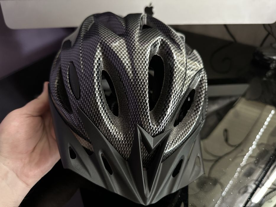 Шолом Велосипедний Дорослий Карбонового окрасу Шлем (Rozetka 1399грн)