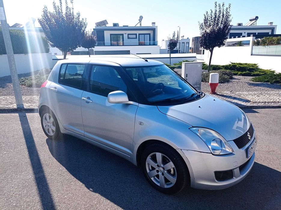Suzuki Swift 1.3 i - 123000km - 1 dono - histórico revisões