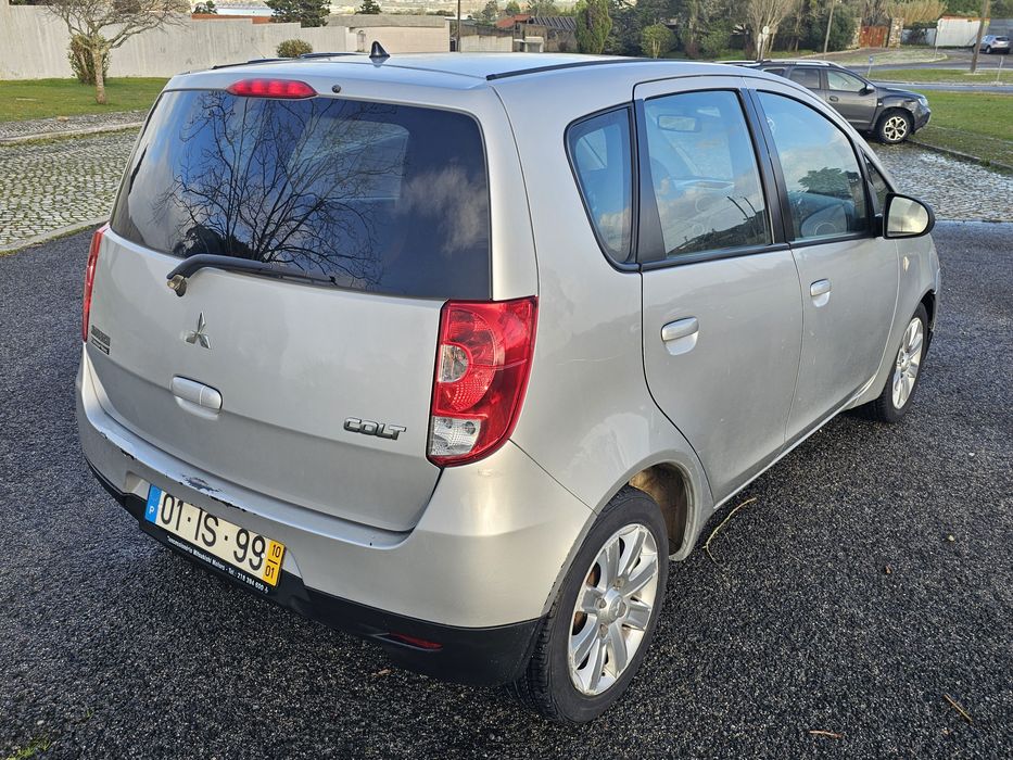 Mitsubishi colt 2010