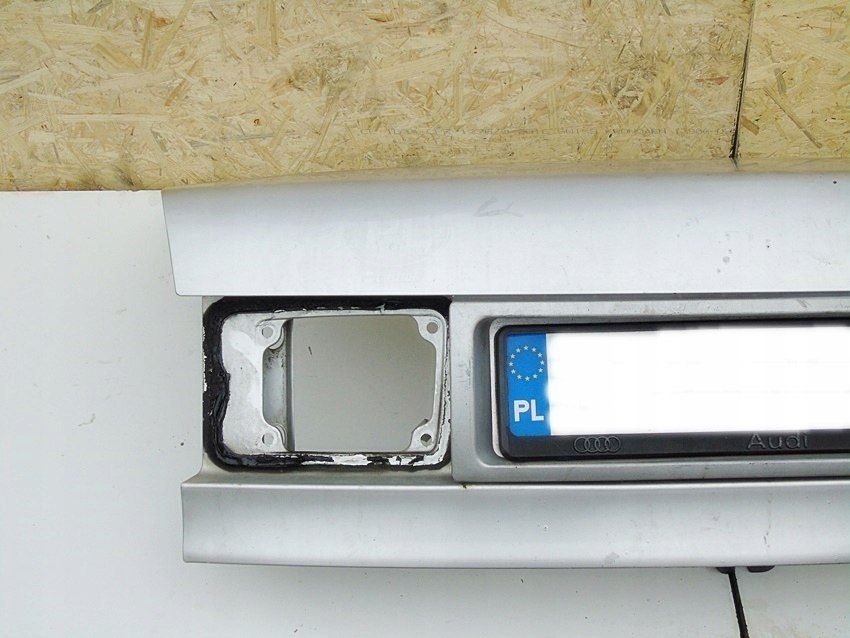 Klapa Pokrywa Bagażnika Audi 80 B4 1993 Sedan