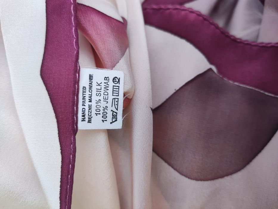 Jedwabny piękny duży szalik ręcznie malowany