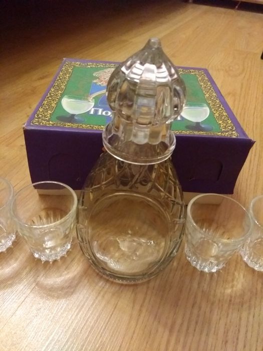 Набір графин та рюмки Новий