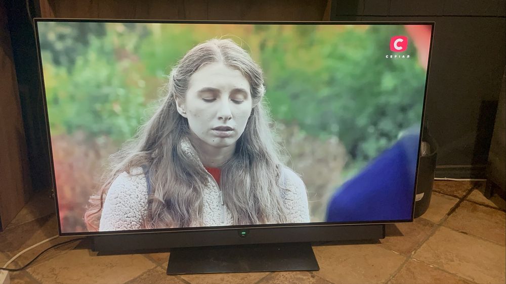 Loewe 55 smart tv 4K дефект