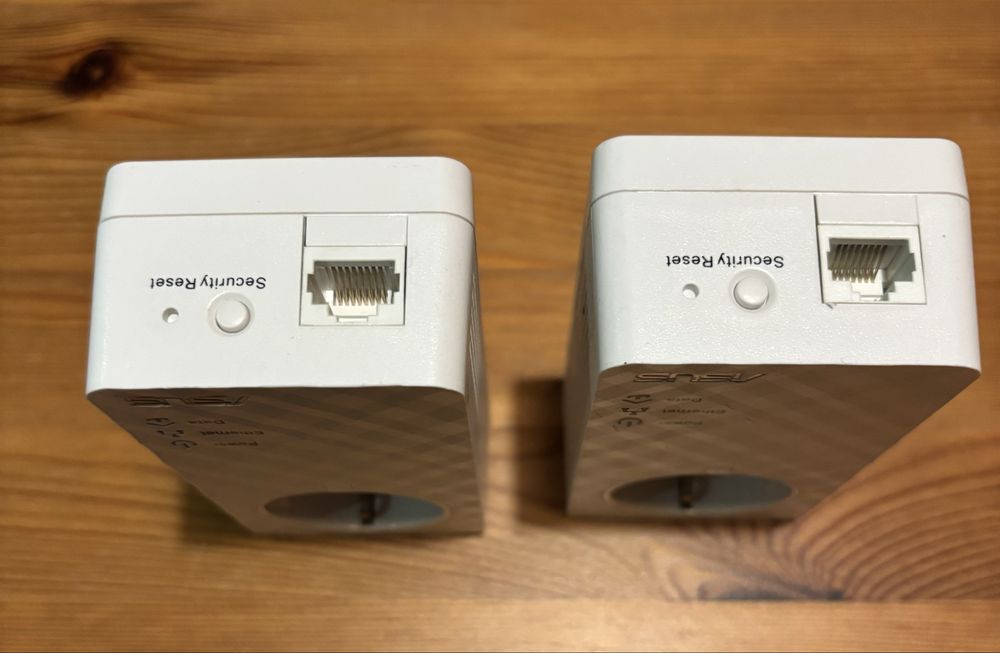 Kit Rede Cabos: 2x Powerline ASUS + Switch D‑Link 8 portas