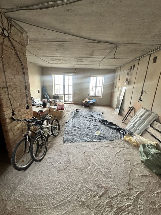 Продаж котеджу у мальовничому місці