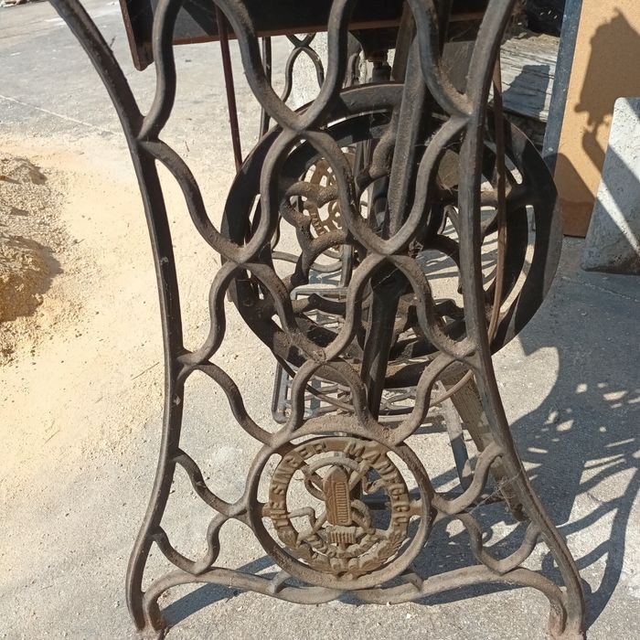 Maquina de sapateiro.