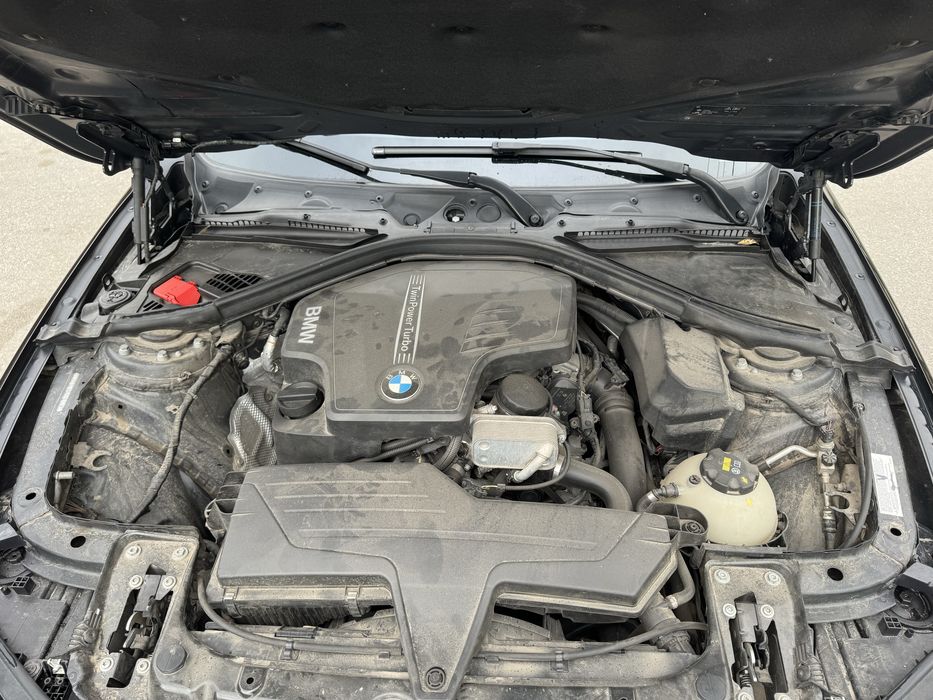 BMW 320i 2.0 бензин 2015 рік не фарбована