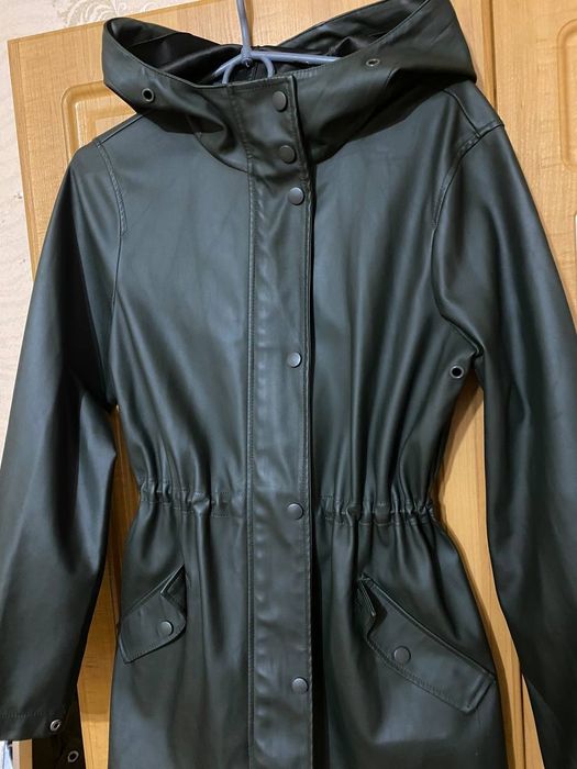 Куртка дощовик бренду VERO MODA XS