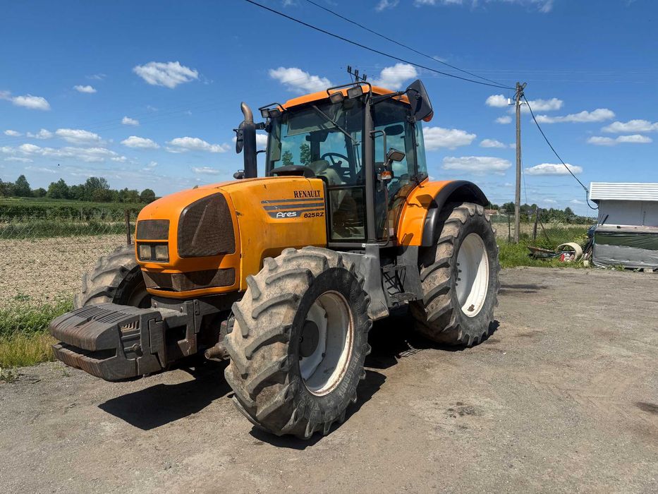 RENAULT ARES 825 RZ