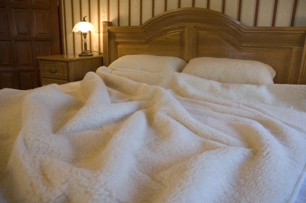 Одеяло из овчины плотное двухслойное, овечья шерсть, плед, покрывало