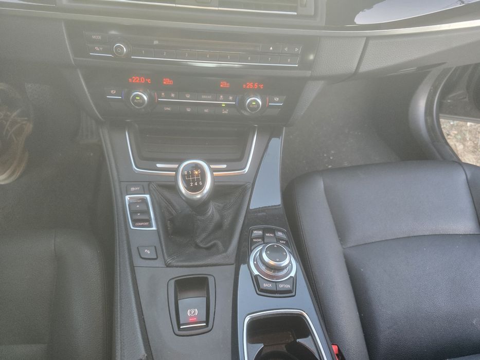BMW 518d Luxury (2016) | Conforto, Elegância e Economia