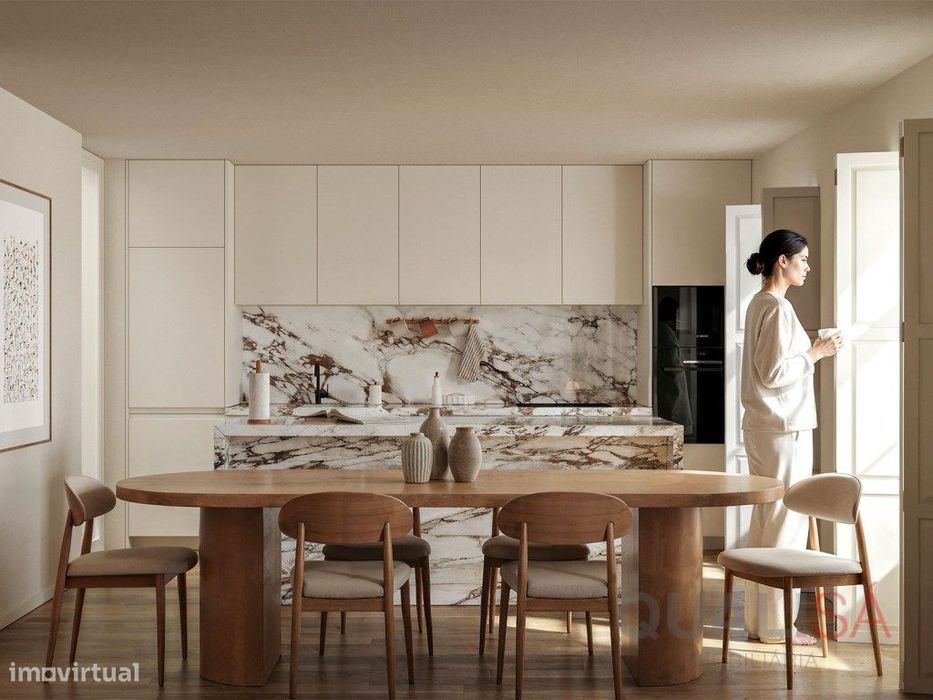 Apartamento T1 com varanda em prédio novo no centro histórico de Br...
