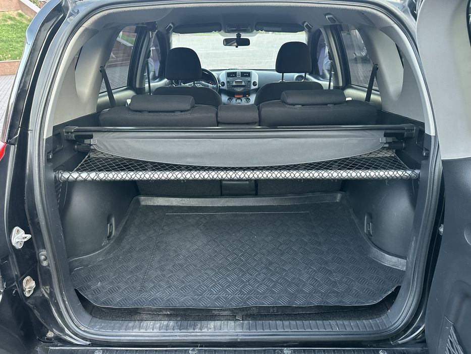Продам Toyota RAV4 2007 2.0 бензин полный привод