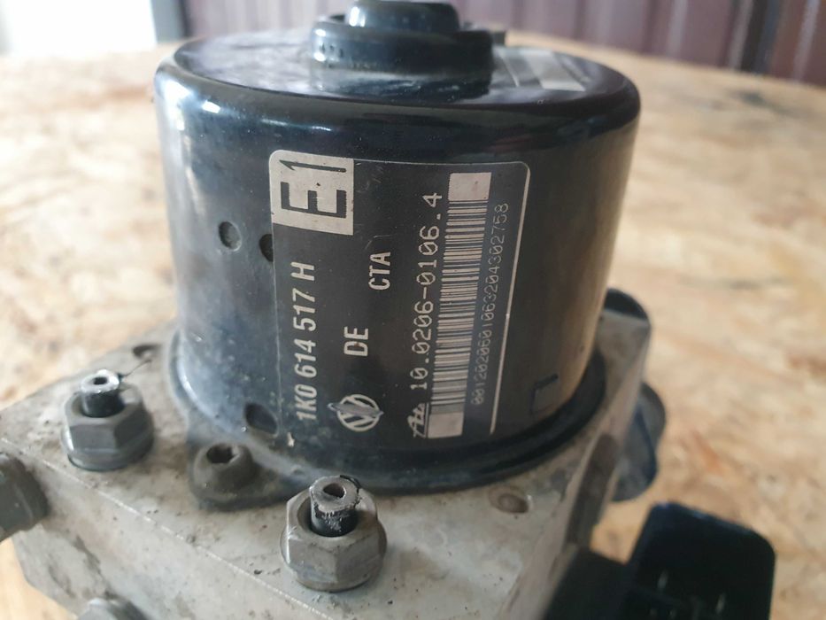 Pompa sterownim Abs Esp Vw Golf 5 V 04 r 1.9 sprawna
