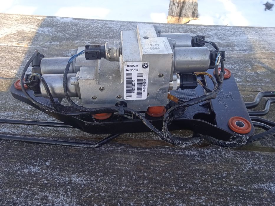 Клапанный блок 6782737 BMW X5 X6 E70 E71 17-07-6064H