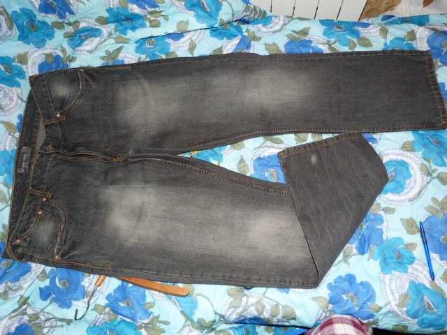 Джинсы серые Angelo Litrico 40/32