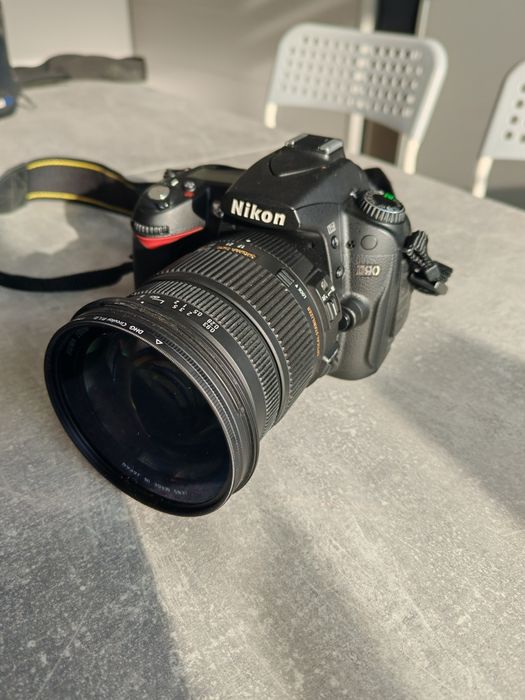 Nikon D90 Sigma 17-50 mm f/2.8 EX DC OS HSM