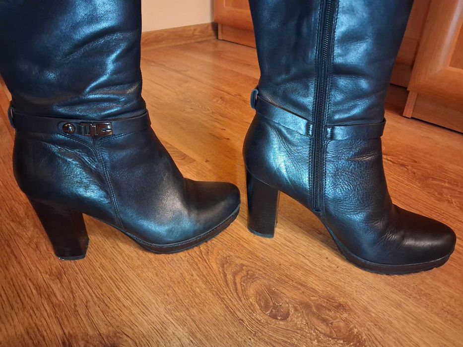 Kozaki czarne skórzane na obcasie rozmiar 38 Lasocki