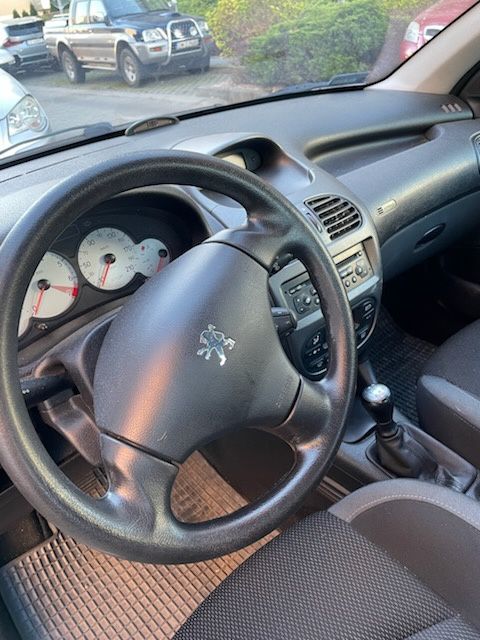 Peugeot 206