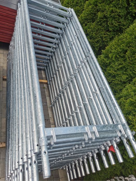 Rusztowanie elewacyjne  typ Plettac  195m2 NOWE