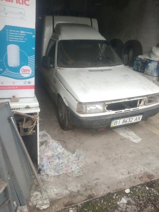 Продам авто Фиат  Фьорино на газе . Можно по б/н..