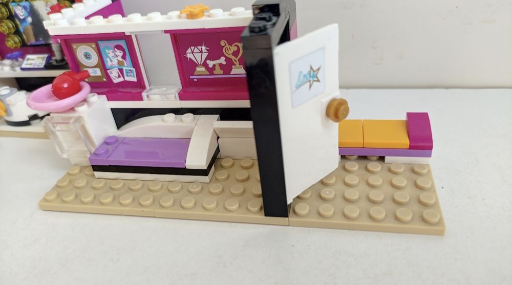 Lego Friends 41104 Поп-звезда. Примерочная + 41106 Автобусное турне