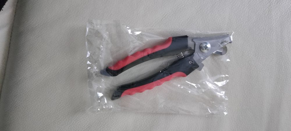 Кігтеріз для собак і кішок