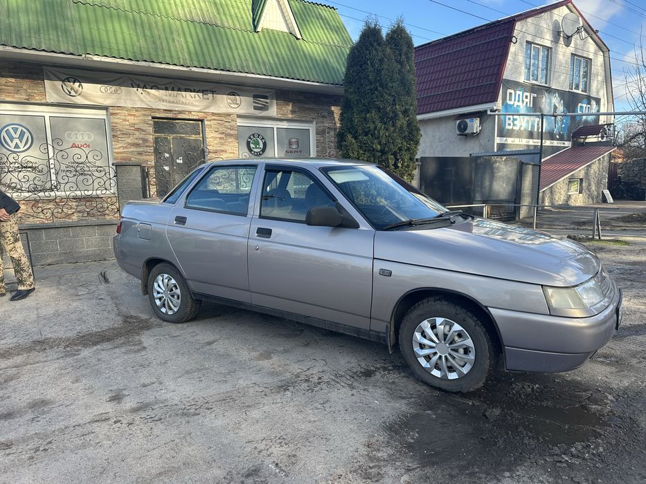 Автомобіль ВАЗ 21101