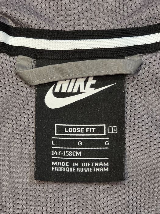 Вітровка Nike на 12-13років, 147-158см
