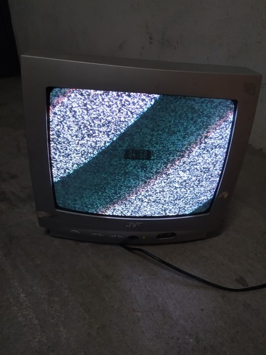 Televisor JVC a funcionar