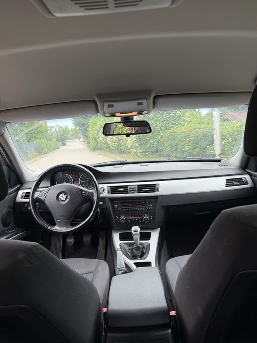 Bmw e91 2011r 320d 184km