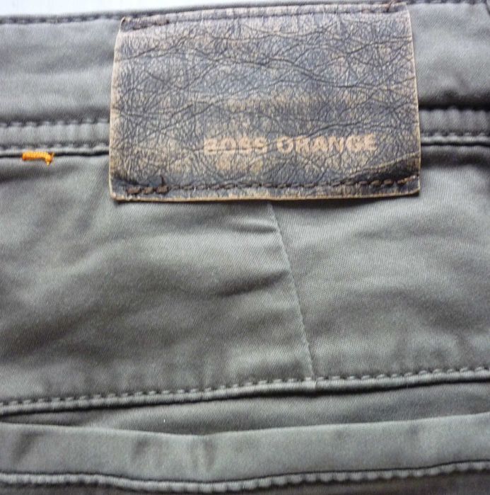 Męskie spodnie jeansowe HUGO BOSS rozmiar L W33 L32 STRETCH khaki