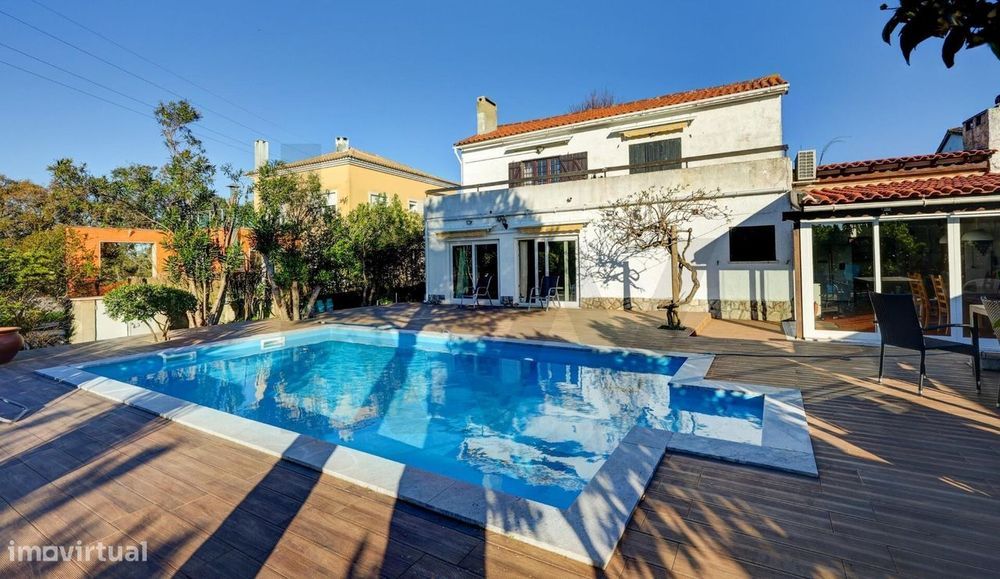 Moradia Exclusiva com Piscina no Pinhal de Sesimbra (Carrasqueira)