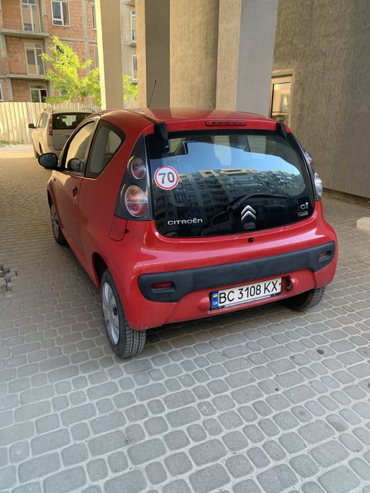 Автомобіль сітроен с1