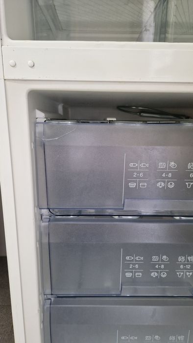 Frigorífico combinado Bosh KGS373201E