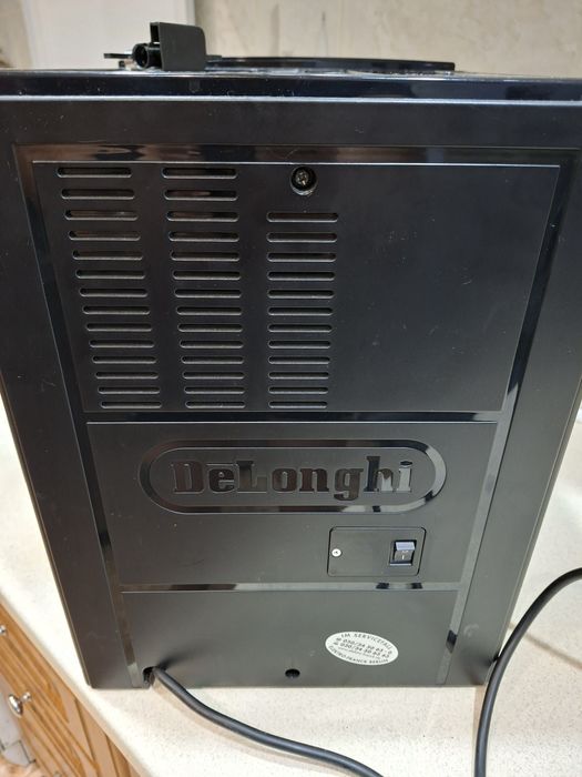 Кофемашина Delonghi Perfecta Cappuccino маленький пробег