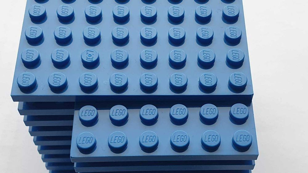 20 szt niebieskich płytek 6x8, LEGO 3036, nowe