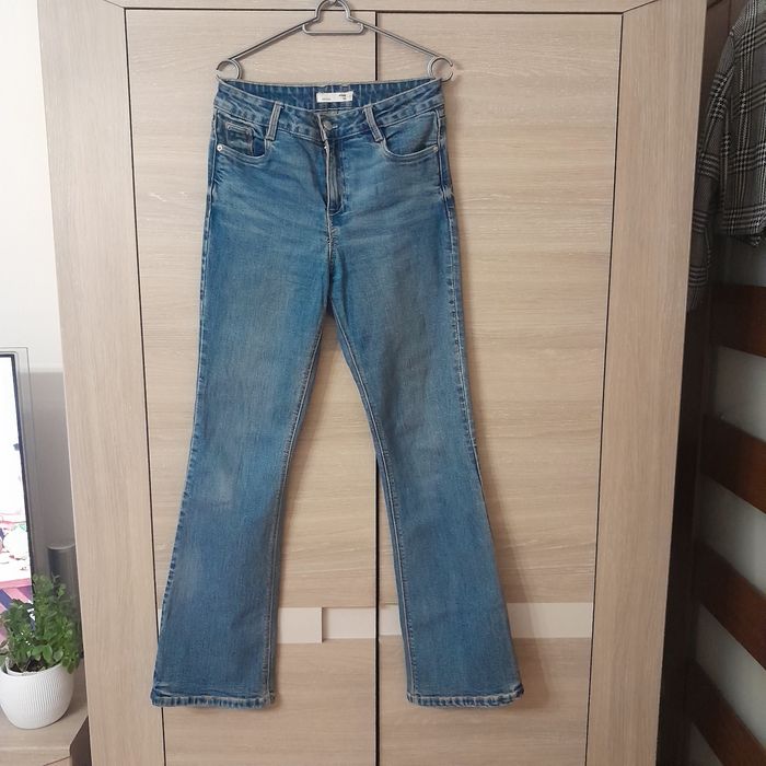 Spodnie jeansowe dzwony
