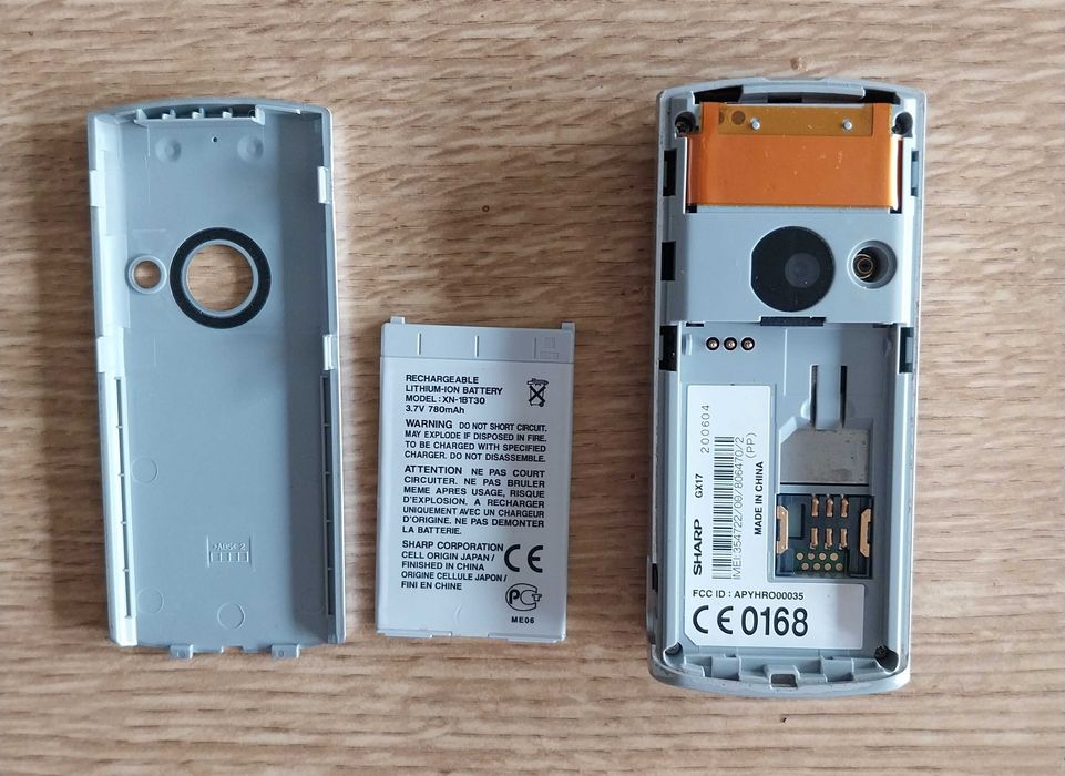 Telemóvel antigo Sharp