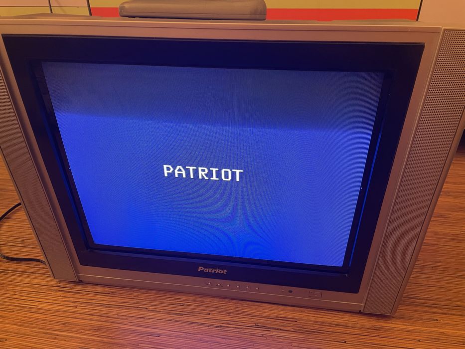 Телевізор Patriot