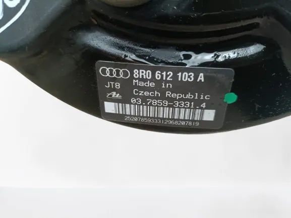 Servofreio AUDI Q5 (8R)