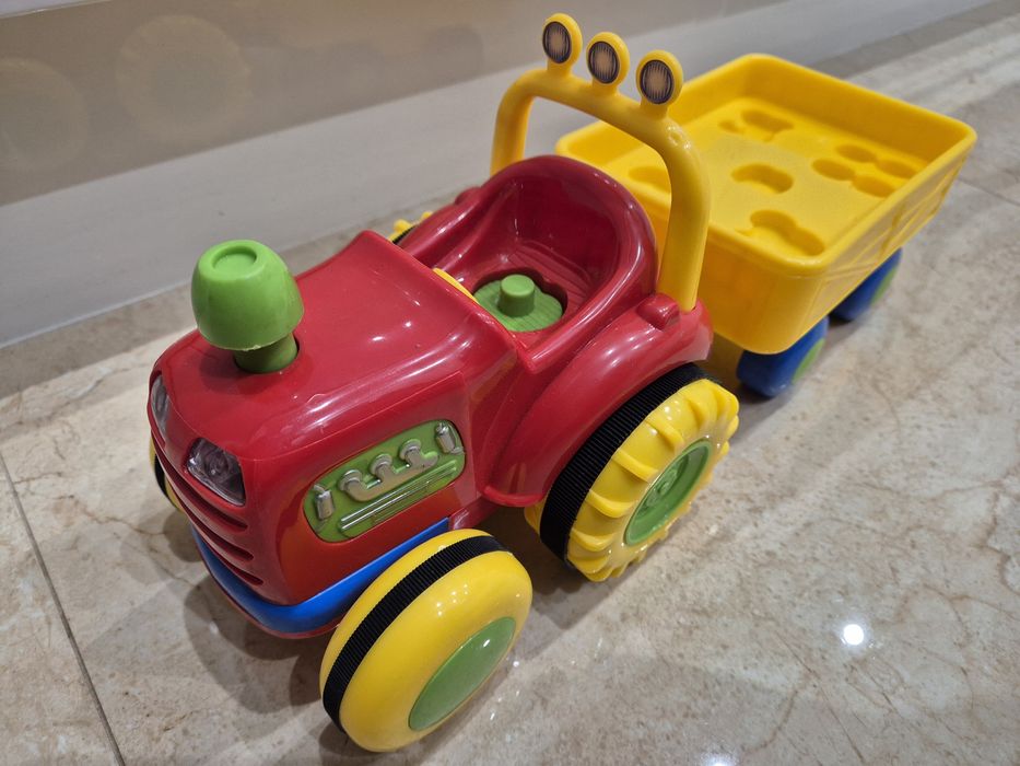Interaktywny Traktor z Przyczepką Farmer