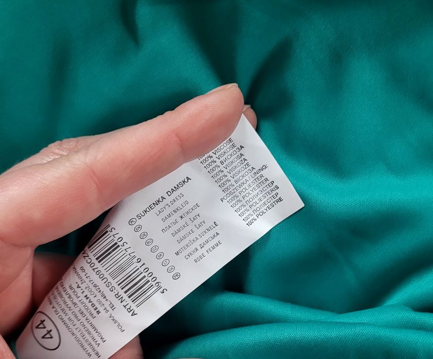 Nowa śliczna sukienka bez rękawów z gumką w pasie 100% wiskoza 44 XXL