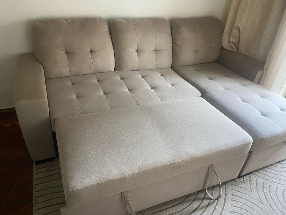 Vendo sofá-cama com chaise longue de 3 lugares, em tecido bege